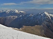 52...siam saliti dal Passo Baciamorti ben visibile